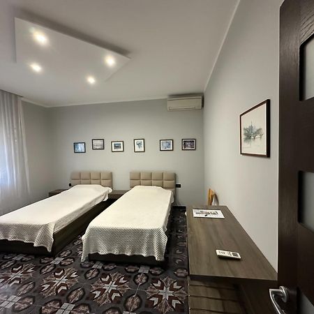 Royal Aparthotel Vlore Exterior photo